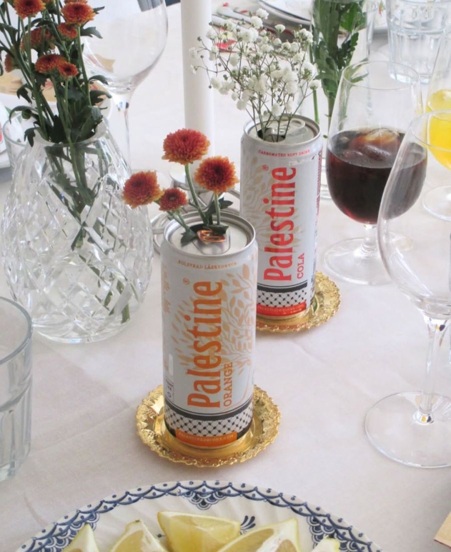 Ein Teil der Einnahmen wird an Projekte in Palästina gespendet.