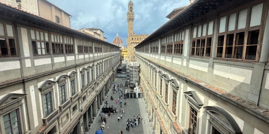 ARCHIV - Blick in den Innenhof des Uffizien-Museums. Foto: Christoph Sator/dpa
