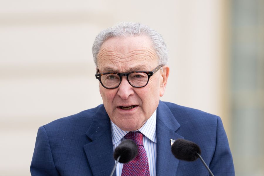 Senatsführer Chuck Schumer betitelte Donald Trump gar als «entfesselten Verrückten».