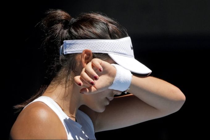 Emma Raducanu im Einsatz bei den Australian Open 2025. Emma Raducanu