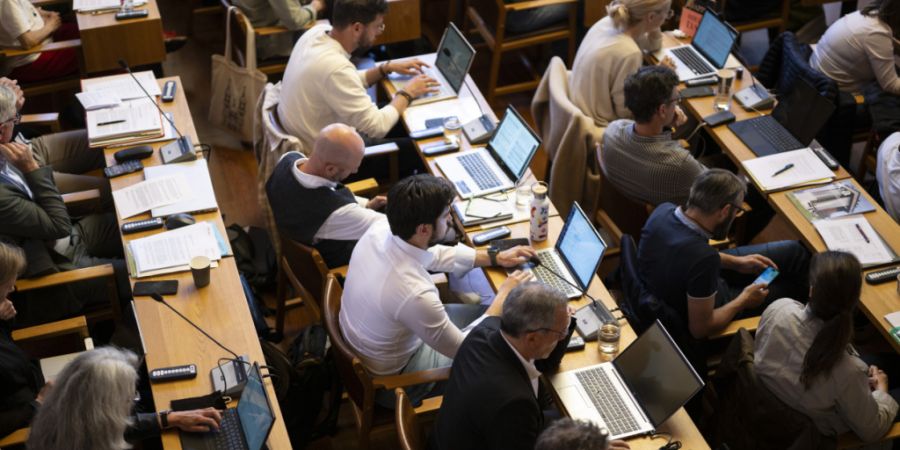 Die Mehrheit des St. Galler Stadtparlaments wollte weder eine Steuererhöhung noch eine Steuersenkung. (Archivbild)
