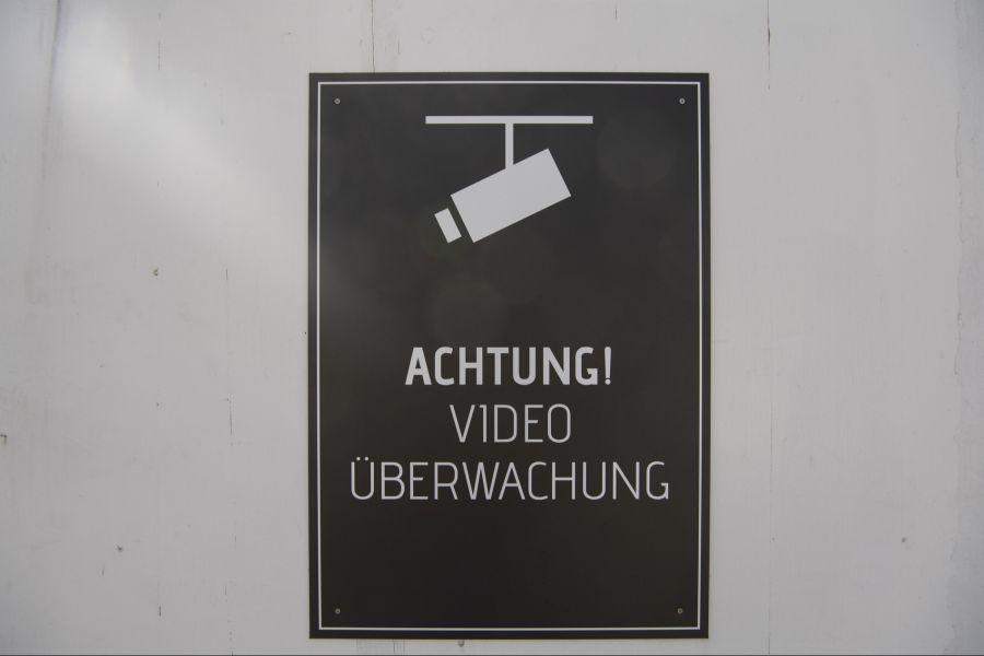 Fehlen die entsprechenden Bewilligungen, sind Überwachungen eines Areals per Video illegal.