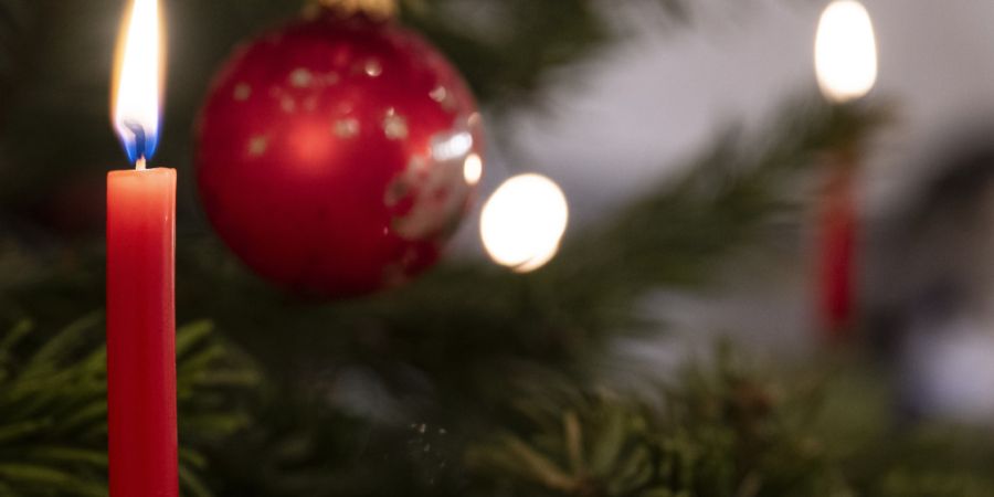 Kerzen benötigt: In mehreren Berner und Solothurner Gemeinden nördlich von Langenthal ist am Heiligabend der Strom ausgefallen. (Symbolbild)