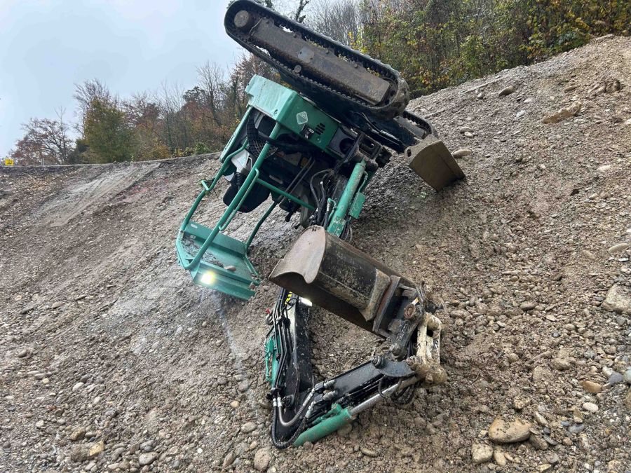 Die Einbrecher richten Sachschaden auf einer Baustelle in Auenstein AG an.