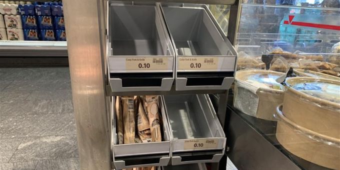 «Besteck To-Go»-Sets sind im Coop Albisriederplatz in Zürich mittags Glückssache. Coop
