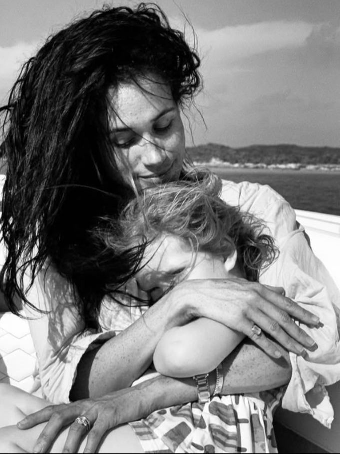 Meghan Markle teilt ein neues Foto mit Töchterchen Lili. Meghan Lili