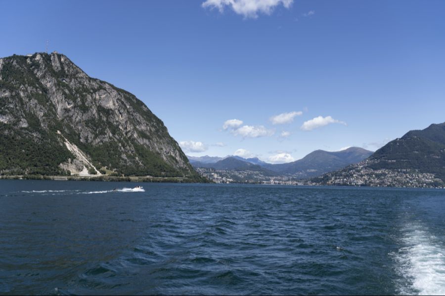 Einzig die Tessiner Seen Lago Maggiore und Lago di Lugano (hier im Bild) dürften mit 19 Grad etwas wärmer sein.