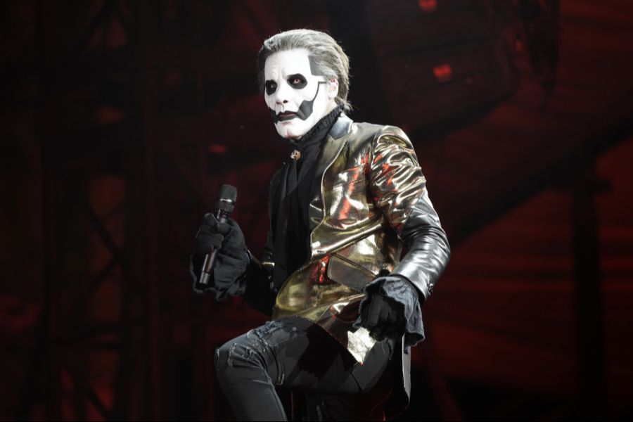 Der Grund für das Verbot: Ghost-Sänger Tobias Forge stört es, wenn er während dem Auftritt gefilmt wird – das schaffe eine Distanz zwischen der Band und dem Publikum. (Archivbild)