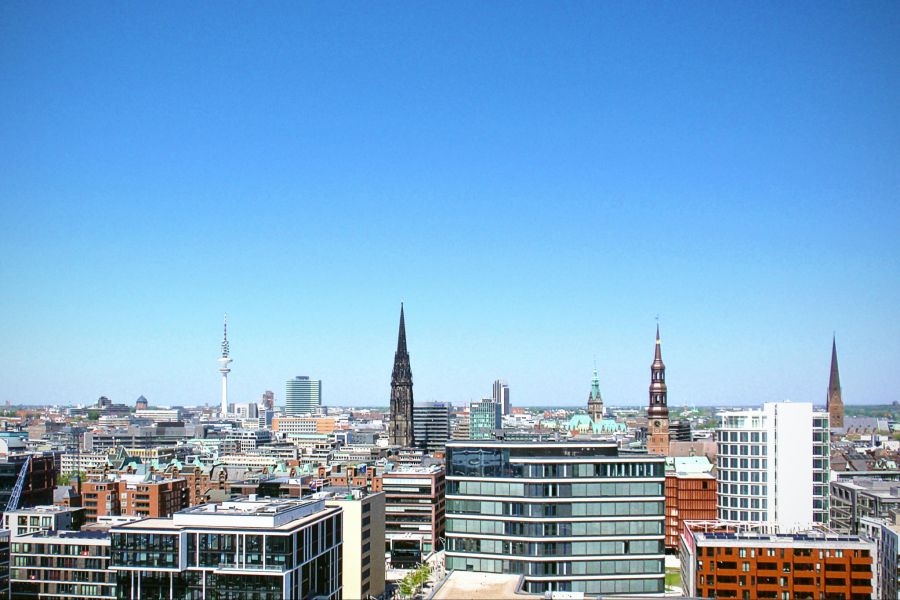 Das Ausflugsziel sollte Hamburg sein.