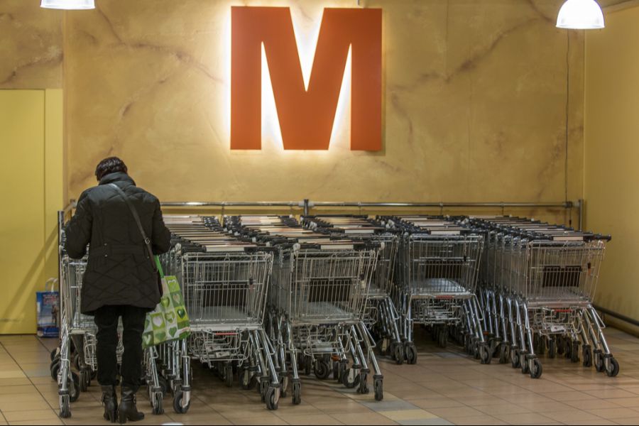 Migros streicht ein Willkommenspaket für Eltern. Es beinhaltete unter anderem Windeln. (Symbolbild)