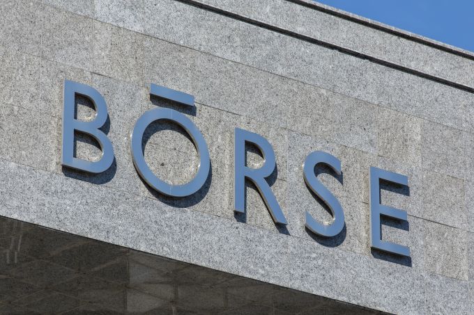 Roche festigte seine Rolle als Stabilitätsanker im SMI und trug zur positiven Indexentwicklung bei. (Symbolbild) roche SMI börse