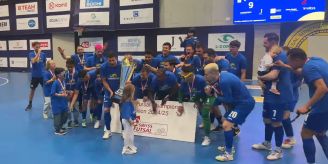 Deutlicher Derby-Sieg - Minerva holt sich den Futsal-Titel! Deutlicher Derby-Sieg - Minerva holt sich den Futsal-Titel!