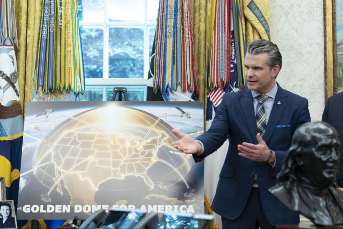 Verteidigungsminister Pete Hegseth ist von dem Projekt "Golden Dome" überzeugt. golden dome