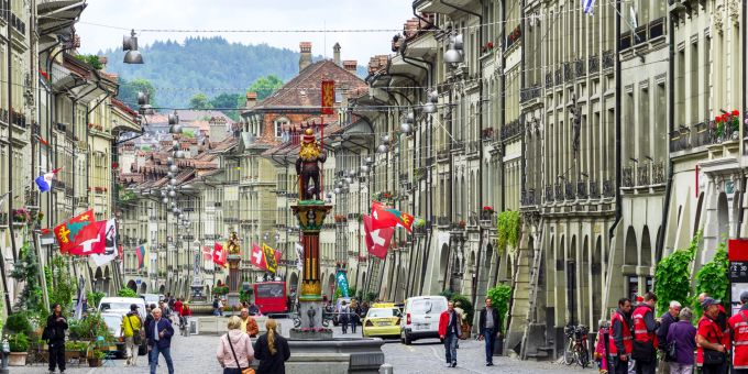 Der Kanton Bern darf sich über einen Geldsegen freuen. (Symbolbild) Bern Marktgasse