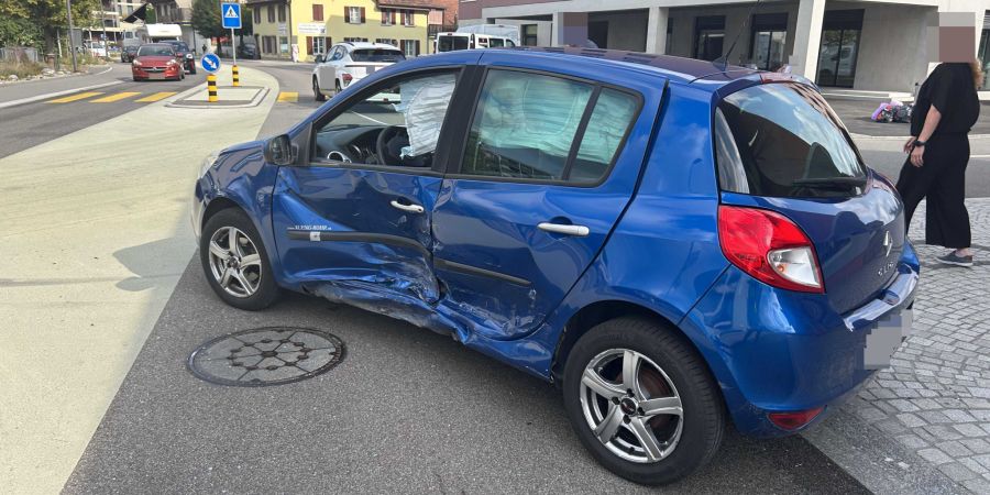 Am Renault der 81-jährigen Lenkerin entstand erheblicher Sachschaden.