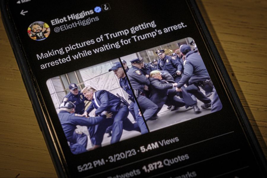 Er warnt auch vor den Gefahren von KI in der biologischen, der hybriden und der klassischen Kriegsführung. (Mit KI erstellte Bilder von der Verhaftung Donald Trumps.)