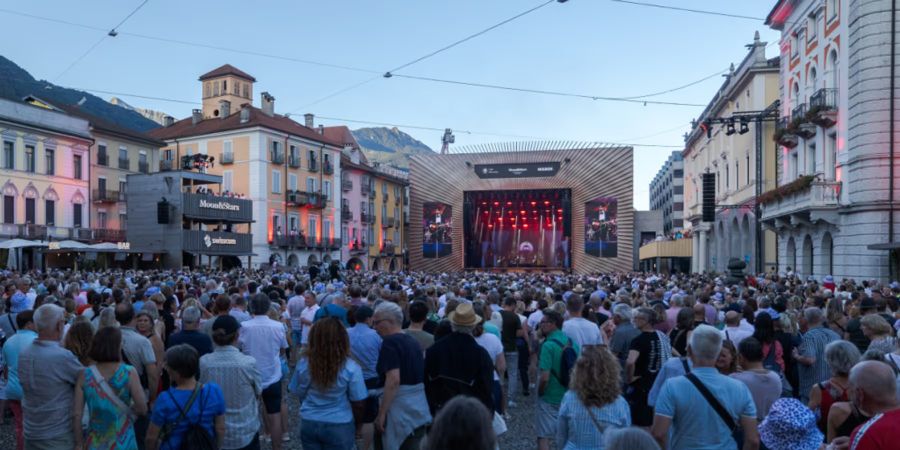 Bis zu 10’000 Menschen können auf der Piazza Grande in Lugano den Match verfolgen.