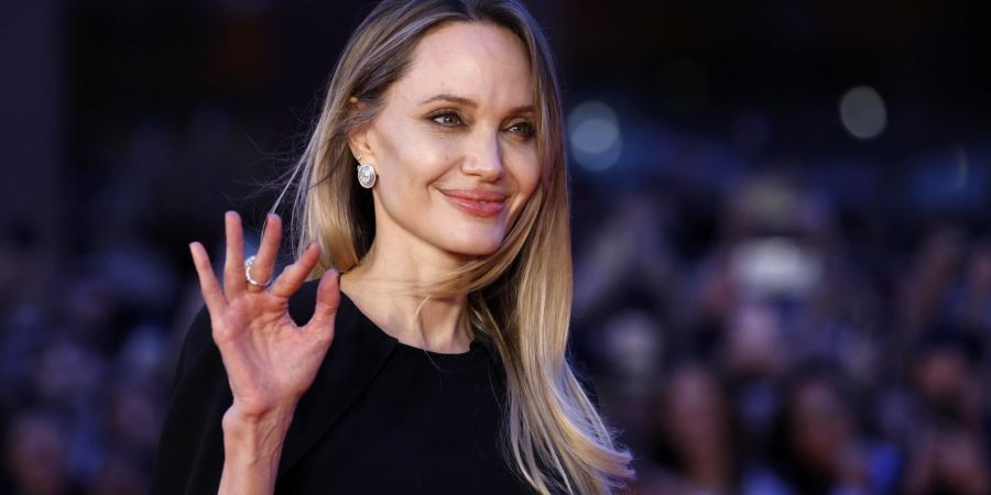 Angelina Jolie
