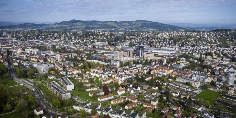 Jugendliche in der Stadt St. Gallen müssen, wenn sie eingebürgert werden wollen, unter Umständen keinen Staatskundetest mehr schreiben. Im Bild zu sehen ist eine Luftaufnahme der Sta...