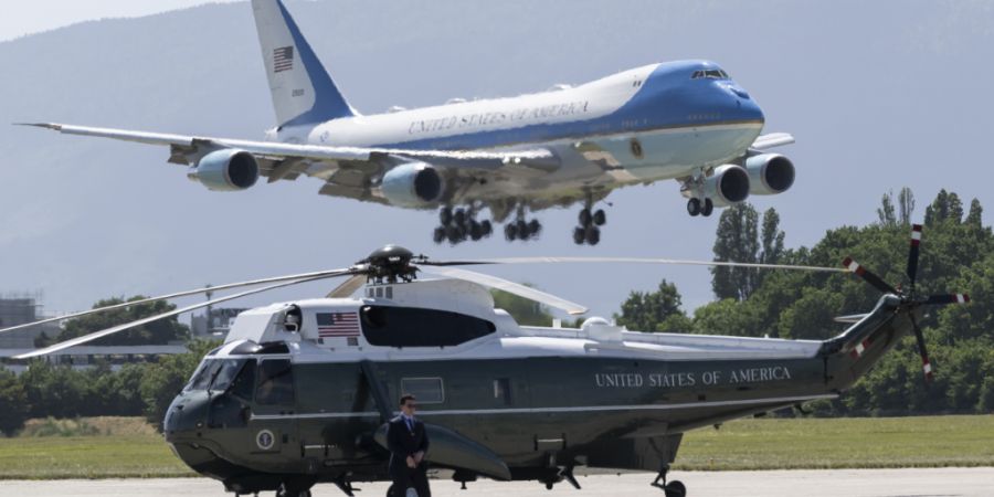 Am Montag waren mehrere Flugzeuge von US-Präsident Donald Trump auf dem Rollfeld des Genfer Flughafens.