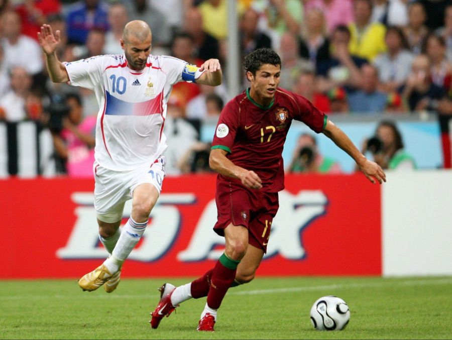 2006 debütierte Cristiano Ronaldo an einer WM. Auf Anhieb konnte er überzeugen und erreichte mit seinem Team den Halbfinal.