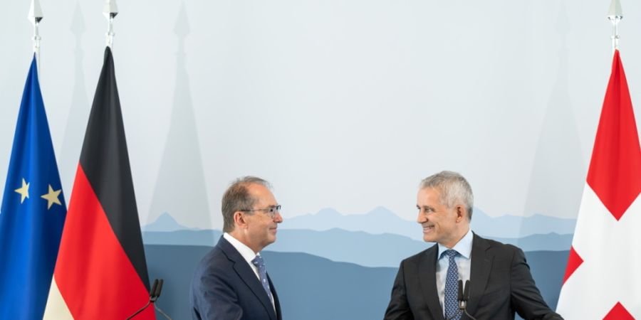 Bundesrat Beat Jans (rechts) und der deutsche Innenminister Alexander Dobrindt wollen die Zusammenarbeit bei der grenzüberschreitenden Kriminalität und der illegalen Migration verstä...