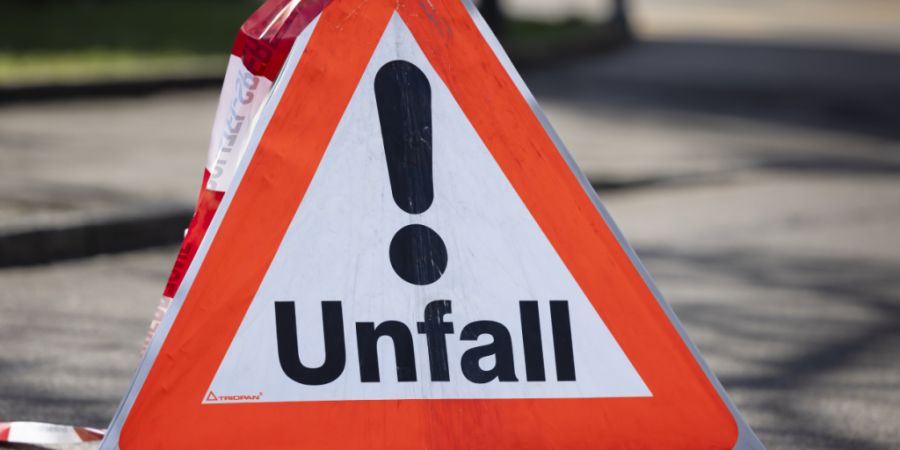 Die Stadtpolizei Winterthur rückte wegen einer verunfallten Velofahrerin aus. (Symbolbild)