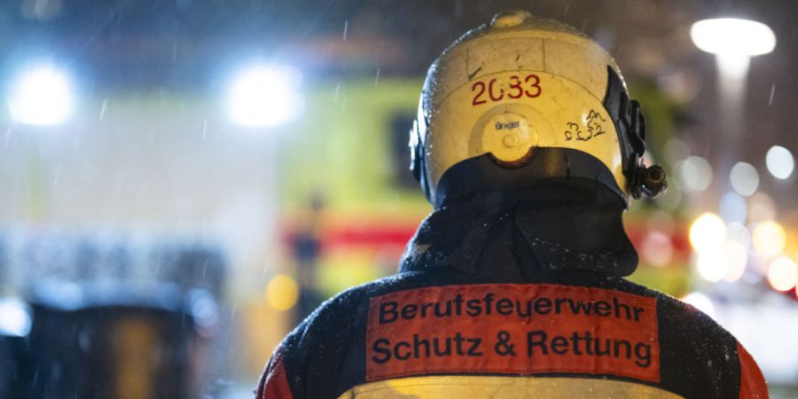 Der unbekannte Stoff in einem Büro- und Gewerbegebäude im Zürcher Kreis 8 erwies sich als harmlos. (Symbolbild)