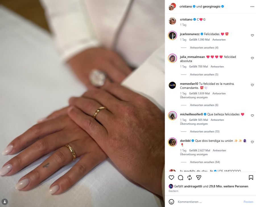 Auf Instagram teilen sie ein Foto ihrer Ringe.