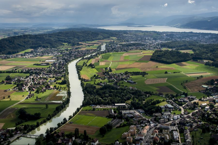 Vor allem Flüsse und Seen im Mittelland hätten aktuell einen rekordtiefen Wasserstand.