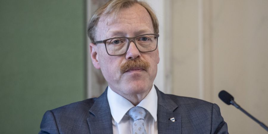 Der Zuger Regierungsrat unter Vorsitz von Landammann Andreas Hostettler (FDP) beantragt beim Kantonsrat die Zustimmung zur Standesinitiative für ein Ständemehr bei der Abstimmung übe...