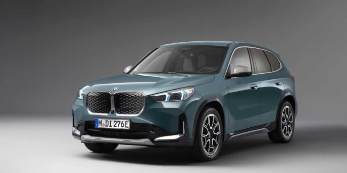 BMW iX1: Premium-Preis für ein kompaktes Elektro-SUV. Lohnt sich das? Für viele Schweizer offenbar ja. BMW iX1