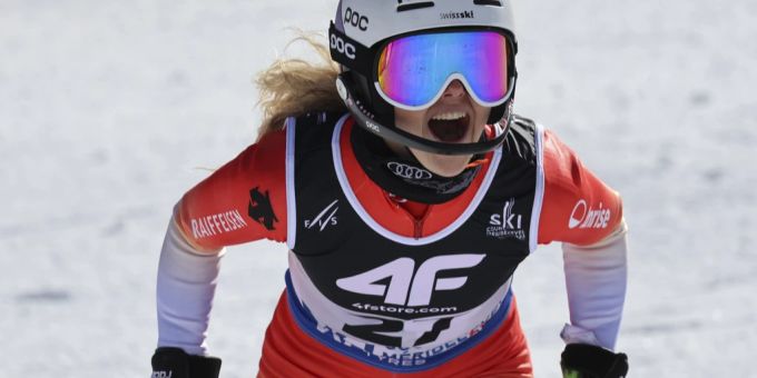 Ein Bild vergangener Tage, dass in der neuen Saison hoffentlich wieder häufiger wird: Aline Danioth jubelt nach einem Slalom-Lauf. Aline Danioth
