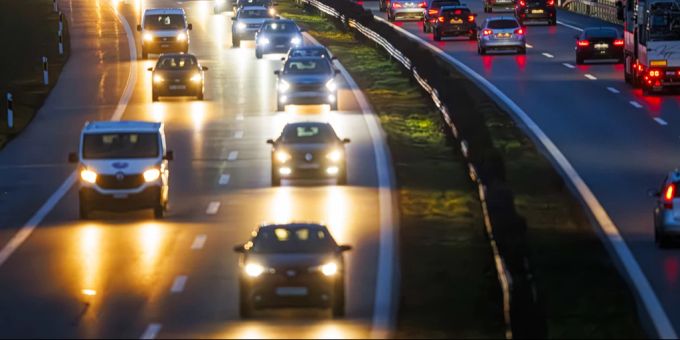 SVP-Vorstand sagt einstimmig JA zum Autobahnausbau. (Symbolbild) SVP-Vorstand
