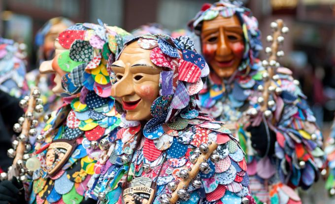 Inzwischen hat sich die Fastnacht modernisiert und neue Bräuche sind entstanden. Fastnacht