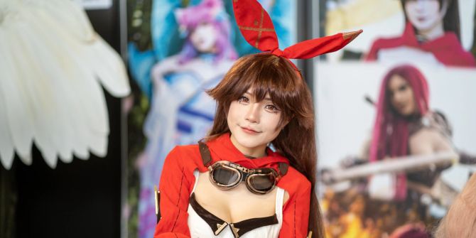 Z rcherin Verwandelt Sich In Comic Und Game Figuren Nau ch Z rcherin Verwandelt Sich In Comic Und Game Figuren Nau ch
