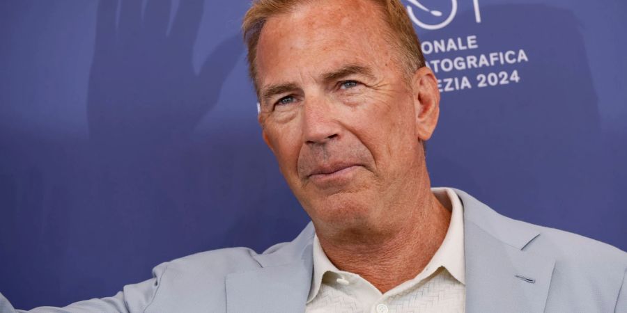 Kevin Costner stellt in Venedig «Horizon: An American Saga (Chapter 2)» vor.