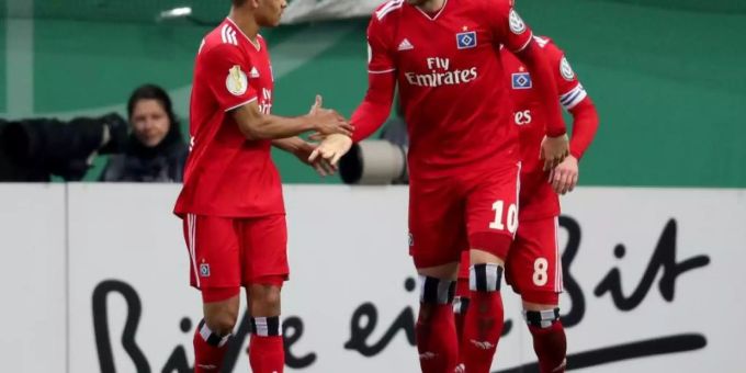 Düsseldorf - Pokal-Coup ermutigt: HSV hofft auf Schub im Aufstiegskampf