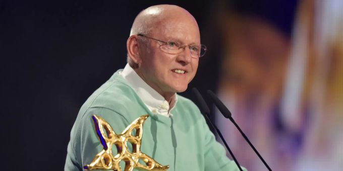 Rolf Knie ist sichtlich gerührt. Er wurde für sein Lebenswerk mit einem Ehren-Prix-Walo ausgezeichnet. Prix Walo Rolf Knie