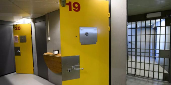 Wegen Mord - 35-jähriger Tunesier muss 15 Jahre hinter Gitter