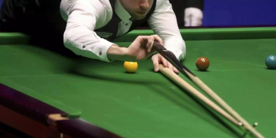 Auch dieser Versuch gelingt: Judd Trump zeigt im WM-Final eine tadellose Leistung
