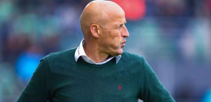 Auf Peter Zeidler warten schwierige Spiele. Der Trainer des FC St.Gallen muss sich gegen den Abstieg wehren. FC St.Gallen