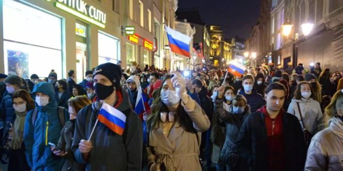 Die Verhaftung von Alexej Nawalny sorgte für Proteste in Moskau. Foto: Denis Kaminev/AP/dpa Nawalny