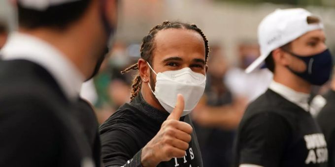 Bis zur Sommerpause - Hamilton will neuen Mercedes-Vertrag