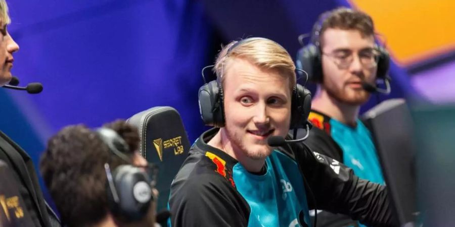 Mit Botlaner Jesper «Zven» Svenningsen steht Cloud9 in der LoL-Liga LCS am Ende knapp auf Platz Eins. Foto: Riot Games/dpa