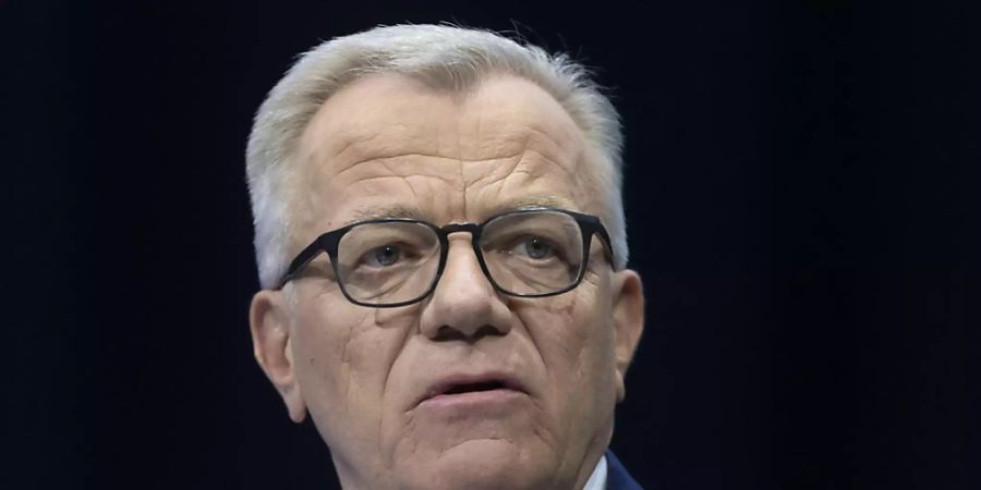 Hansueli Loosli, Präsident des Coop-Verwaltungsrates, rechnet mit einem Nachholeffekt beim Konsum nach Öffnung der Läden. (Archivbild)