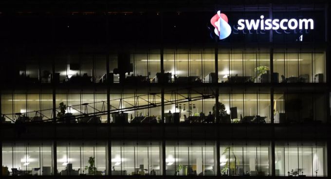 Büroräumlichkeiten der Swisscom in Zürich (Archivbild): Ehe die Mitarbeitenden ins Büro zurückkehren, will das Telekommunikations-Unternehmen den Fortschritt der Impfkampagne gegen das Coronavirus abwarten. Coronavirus Swisscom Homeoffice Lockerung