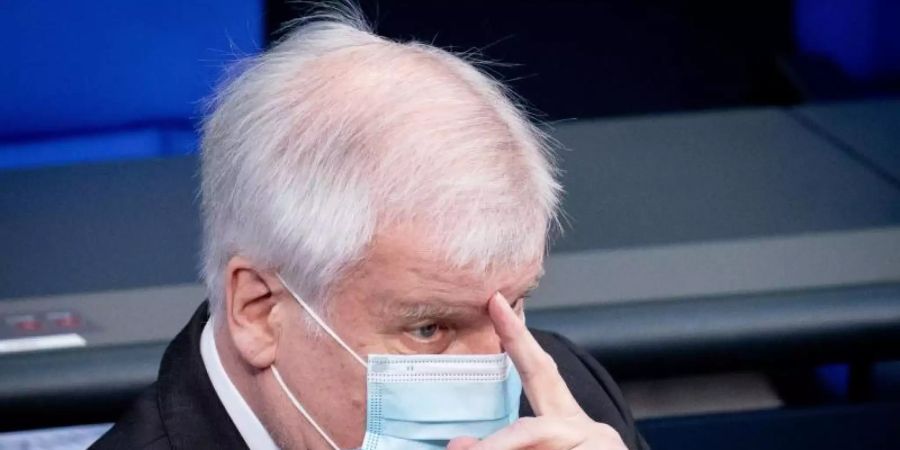 Bundesinnenminister Horst Seehofer ist positiv auf Corona getestet worden. Foto: Kay Nietfeld/dpa