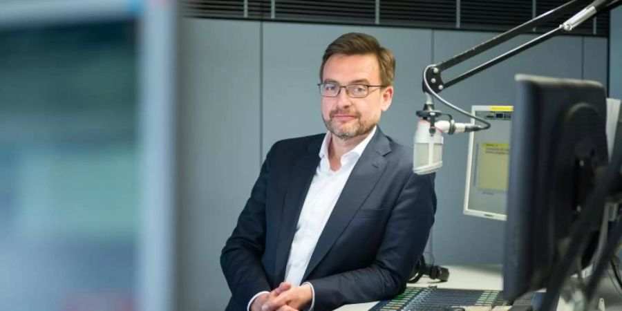 Martin Grasmück ist seit dem 1. Mai neuer Intendant des Saarländischen Rundfunks (SR). Foto: Oliver Dietze/dpa
