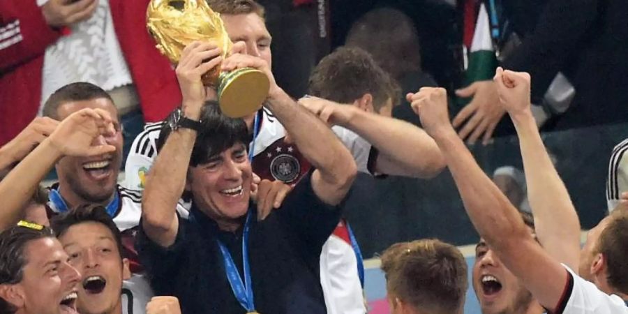 Der Höhepunkt von Joachim Löw als Bundestrainer: Der WM-Sieg 2014 in Rio. Foto: Marcus Brandt/dpa